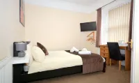 Varis House Hotels near Old Scatness