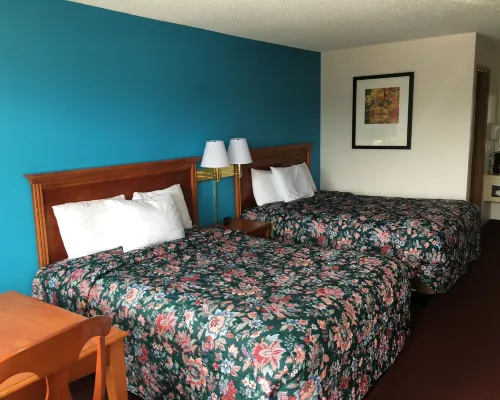 Twelve Oaks Inn Hotel di Branson