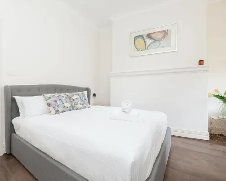 Stunning Sydney Home 8 Hotels in Millers Point