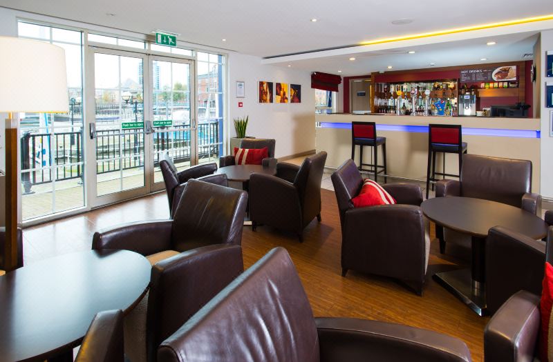 Holiday Inn Express Manchester - Salford Quays by IHG photo 2