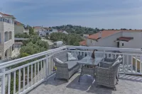 Apartmani KREŠIĆ 1 Hvar - Mountain view