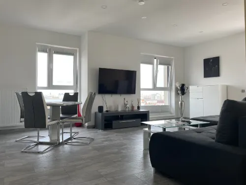 Lakeview 2 Room Penthouse Rooftop W15 - خلابة