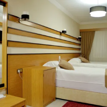 Quars Garden Hotel