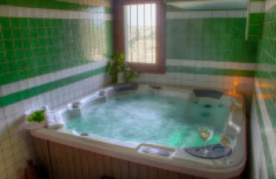 Casas Rurales Maribel - Complejo El Tejar - Apartamentos Con Jacuzzi en Alcalá del Júcar