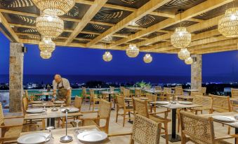 Deos Luxury Suites