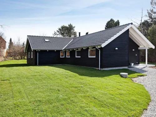 5 Star Holiday Home in Hornbaek - Wifi