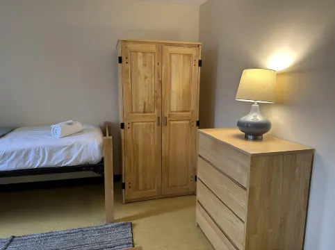 2 Bedroom Downtown Apt City Views Park Walk