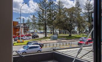 The Laneway Villas by Burleigh Letting Company