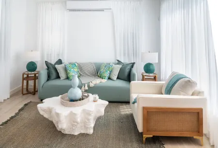 The Nest at Garden Grove 3 Bedroom Отели в г. Маунт Стандфаст