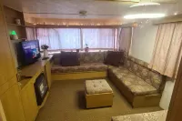 Cozy Cardiff Cabin Retreat Sleeps 6 by Aimee Hotels in Grangetown