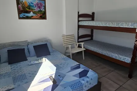 Suítes Praiamar Vista Linda Bertioga Отели в г. Бертиога