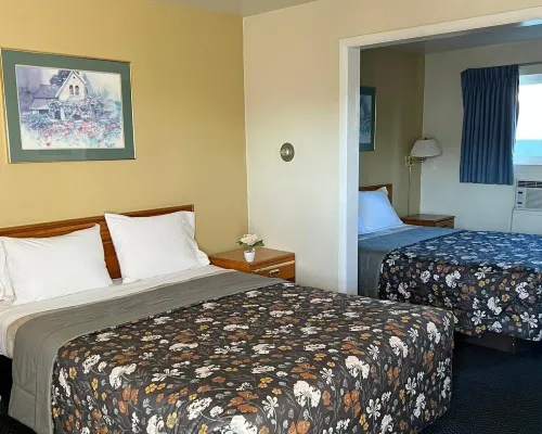 Marco Polo Motel Hotels near Wallingford