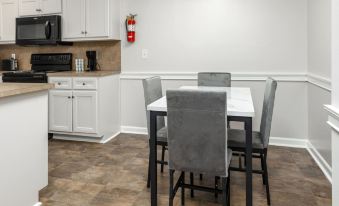 One Bedroom Apartment in Columbus Georgia by Downtown and Fort Benning