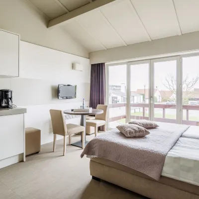 C-Hotels Zeegalm โรงแรมใกล้ราแวร์เซเดอ