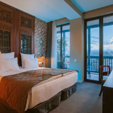 TbiliSee Hotel