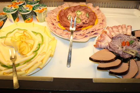 Hotel Spectrum Отели в г. Трнава