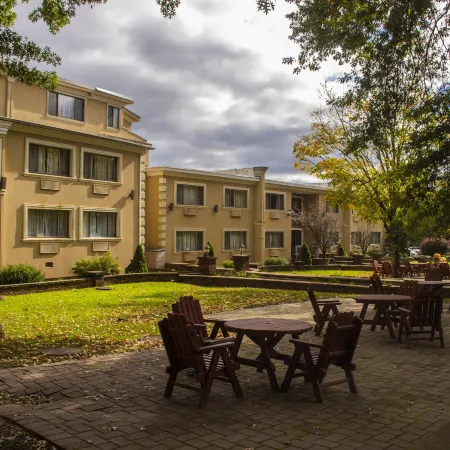 Villa Roma Resort and Conference Center