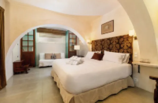 Hotel Boutique V - by Grupo Tribu