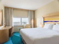 Radisson Blu Airport Terminal Hotel Stockholm Hotels near Utsiktsplats Arlanda bana 01L
