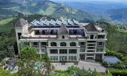 Amber Dale Luxury Hotel & Spa, Munnar