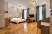 Tifani Luxury Rooms