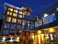 River House lodge Hotel a 