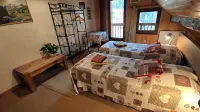 La Grange Aux Loups Hotels in Albertville