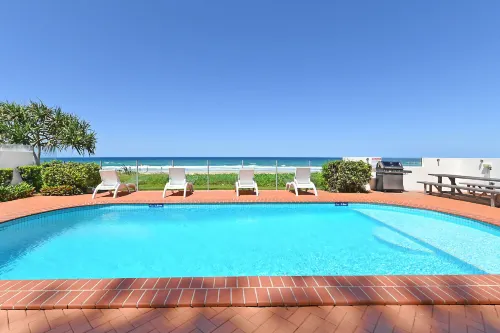 Albatross North Apartments Hotels in Mermaid Beach