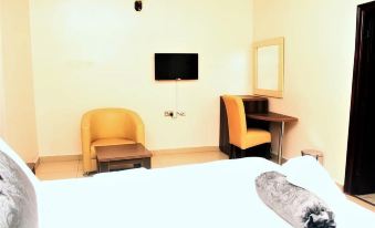 C'Ron Hotels and Suites