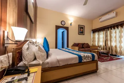 Yorkshire Inn فنادق في ماونت آبو