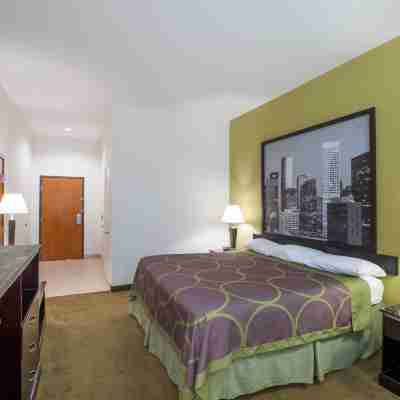 Scottish Inns and Suites - la Porte Rooms