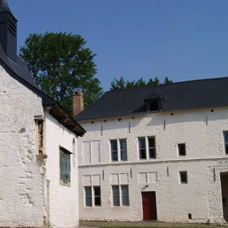 Gîte Ferme d'Hougoumont Отели рядом с достопримечательностью «Музей Веллингтона»