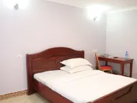 蒙特烏夏姆巴拉酒店 坦噶酒店