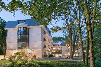 MÉDICIS Home Dijon les Petites Roches Hotels in Dijon