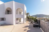 Thealos Santorini Hotels in Santorini