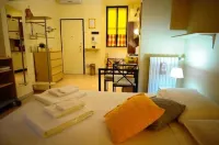 13- Tourist House Bologna Pratello - Self Check-IN