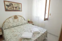 Holiday House with Panoramic View, Balcony, Wifi, and Near the Sea