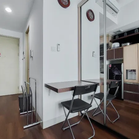 Nice and Elegant Studio at Tree Park City BSD Apartment