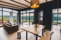 Umva Muhazi - ที่มีที่จอดรถ