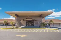 Quality Inn & Suites Lake Havasu City Các khách sạn ở Thành phố Hồ Havasu