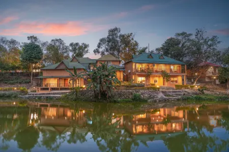 Summit Green Lake Tea Resort & Spa