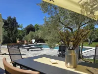 Olive Garden Paradise with Heated Swimming Pool - ヴィラ