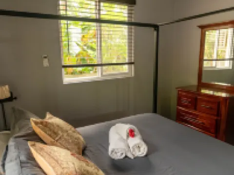 Topaz Apartment Villa - Mountain View Villa Hotels in Soufriere