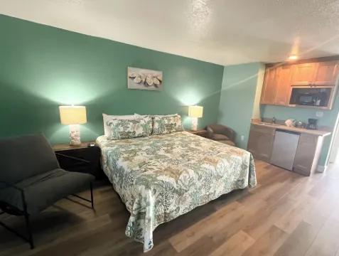 Fiddler's Restaurant and Resort