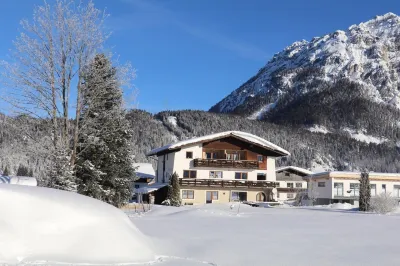 Haus Tauern Am See Hotels in der Nähe von Seebensee Stempelstelle