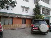 Tropical Suites