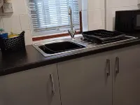 步行5分鐘可達鎮上的一卧室公寓. 封閉式花園 法弗舍姆酒店