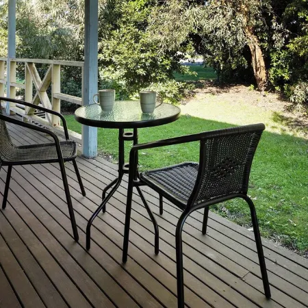 BEAUTIFUL COSY FAMILY HIDEAWAY - FREE WIFI AND FOXTEL - LONG JETTY NOW OPEN!