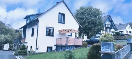 Ferienwohnung am See im Bergischen Land Отели в г. Энгельскирхен