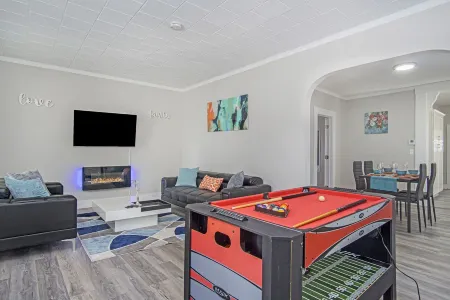 Bright Side Bungalow Отели рядом с достопримечательностью «Беюкма Плейфилд»